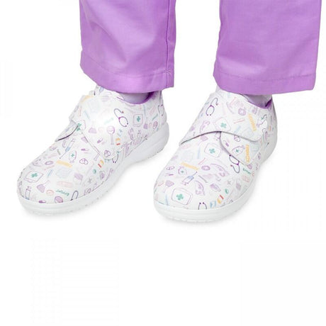Zapato Sanitario con Velcro y Estampado Piel Vegana