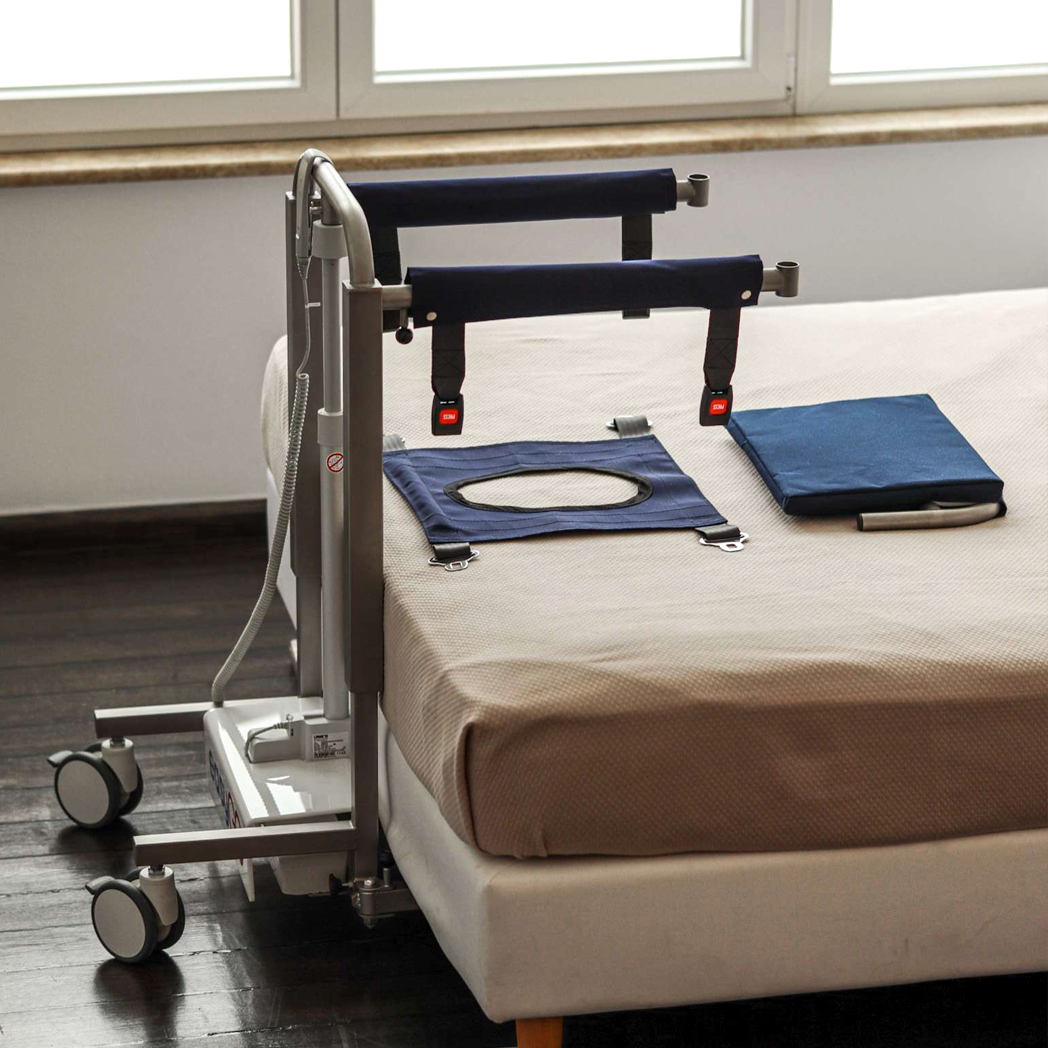 Grúa - Silla para Traslado de Pacientes Eléctrica y Plegable EASY GO