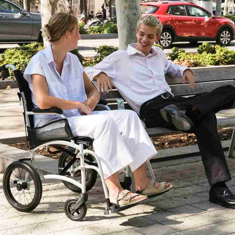 Silla ruedas ligera plegable PL35
