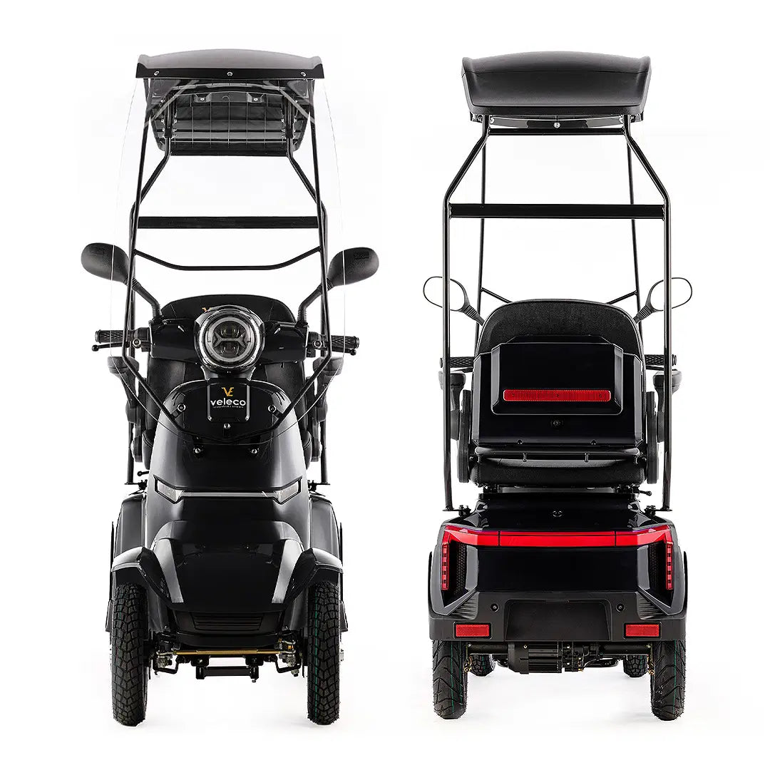 Moto eléctrica con techo y amplio visor delantero que garantiza una visibilidad clara de Dortomedical