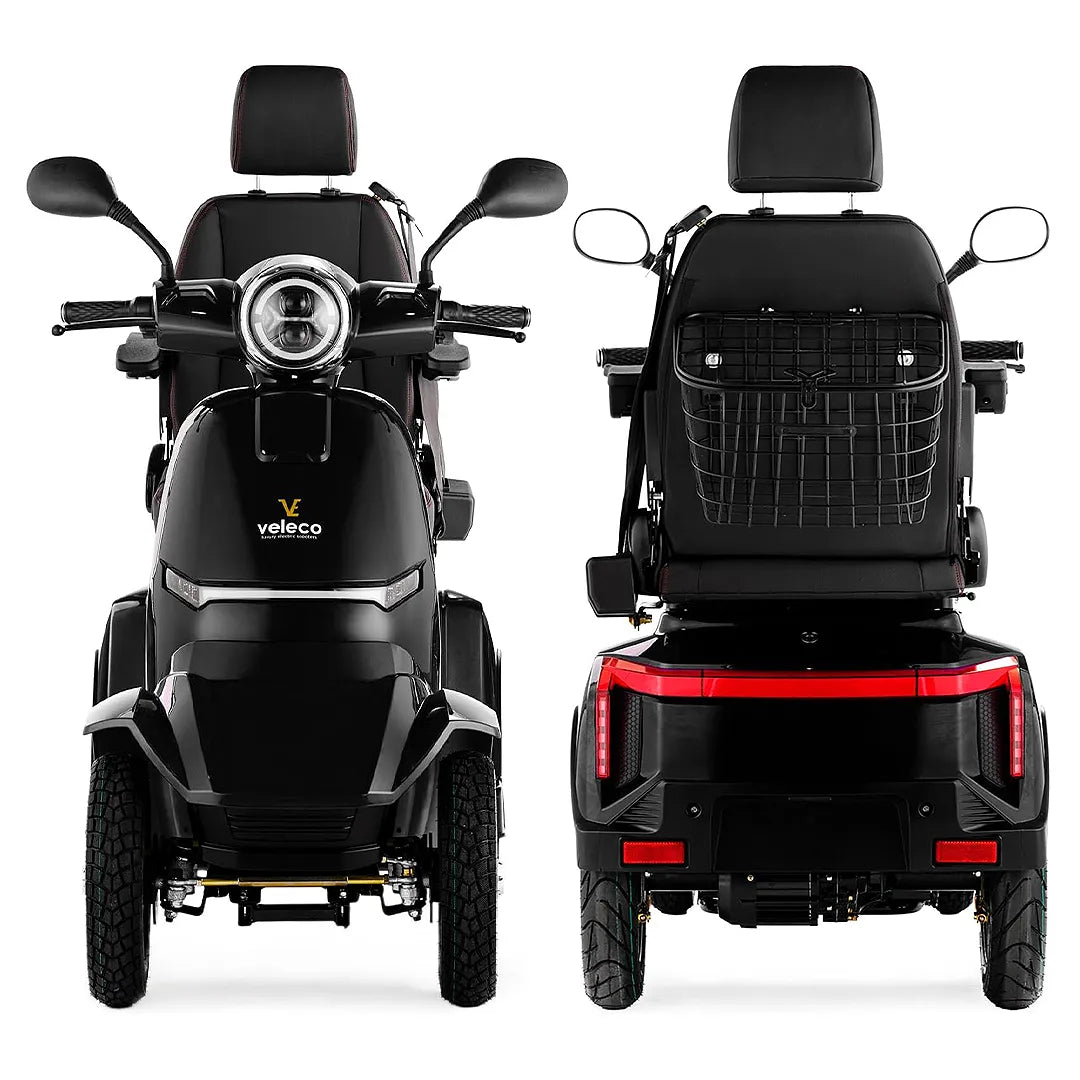 Scooter de movilidad con pantalla digital que muestra el nivel de batería y velocidad de conducción de Dortomedical