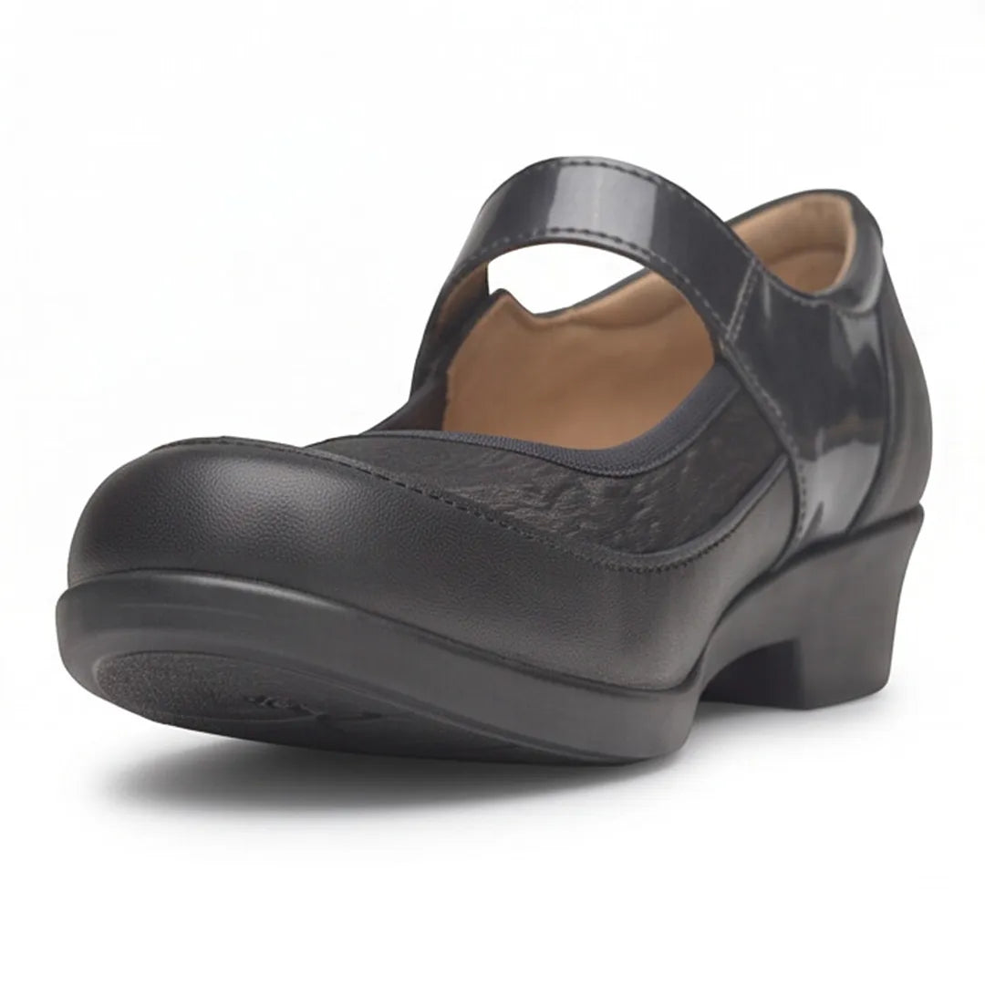 Zapato ortopédico para mujer de Calzamedi con cierre de velcro que facilita su uso diario dortomedical