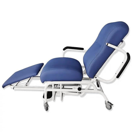 Sillón Geriátrico Reclinable con Ruedas Facilita Traslado de Pacientes