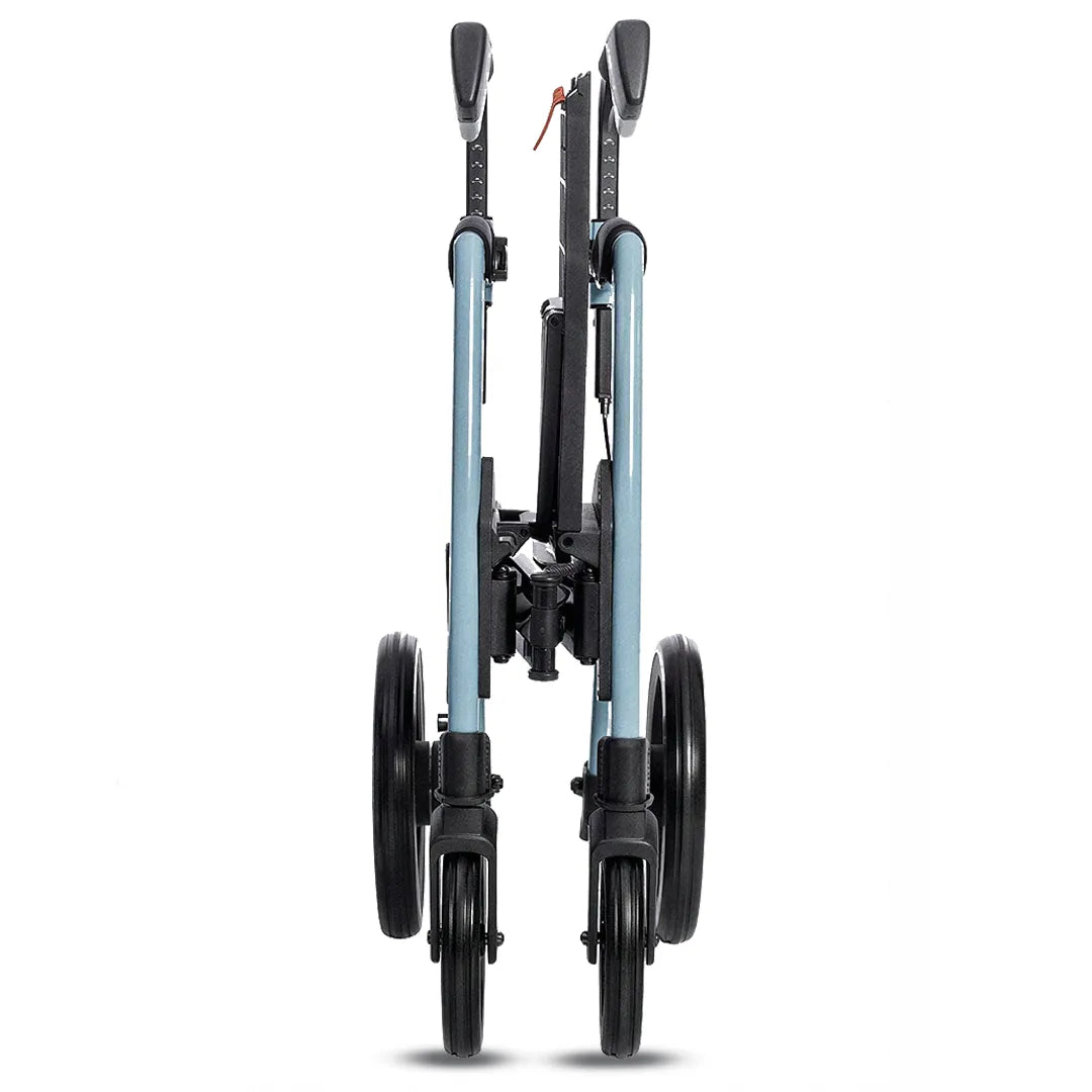 Vista plegada del andador para adultos transformado en silla de acompañante para mayor autonomía y descanso dortomedical