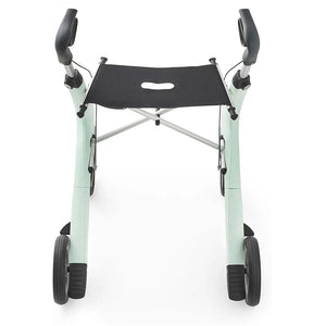 Andador con empuñaduras ajustables en altura para adaptarse a la estatura del usuario de Dortomedical