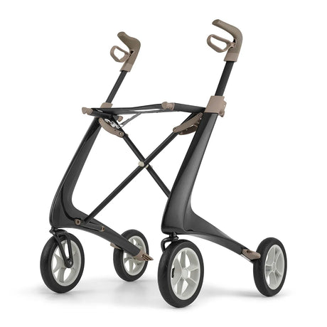 Andador Carbon Ultralight plegable para facilidad de transporte debido a su bajo peso de 4,8 kg.