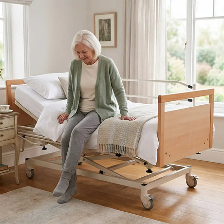 Cama articulada domiciliaria con carro elevador que facilita los cuidados diarios del cuidador dortomedical