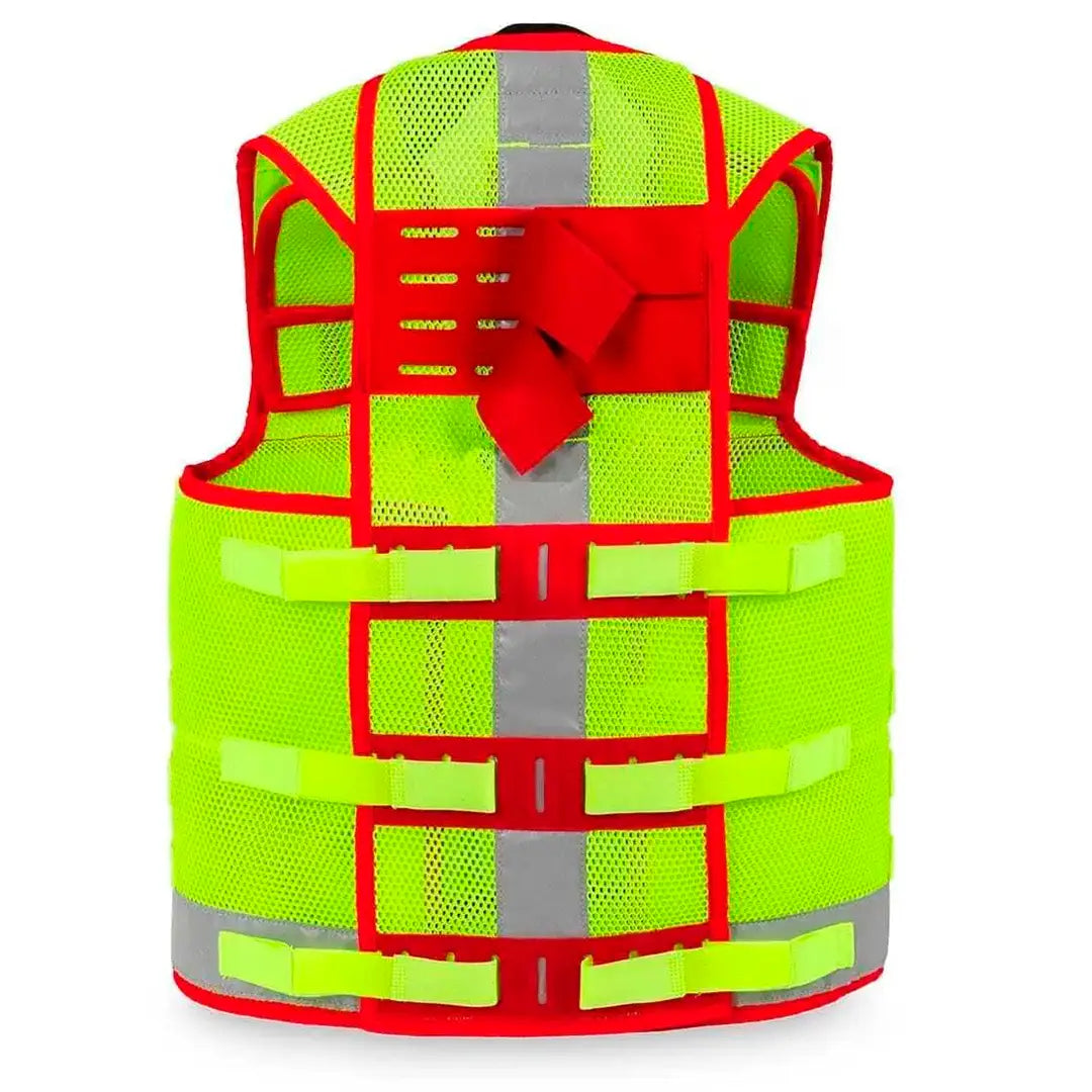 Orificios internos en chaleco reflectante técnico para asegurar herramientas retráctiles y evitar pérdidas en alturas dortomedical