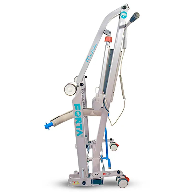 Grúa de traslado con plegado vertical total para ahorrar espacio en pasillos y habitaciones dortomedical