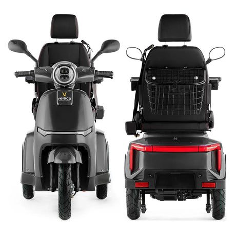 Moto eléctrica con reposabrazos abatibles para facilitar la subida y bajada segura del usuario de Dortomedical