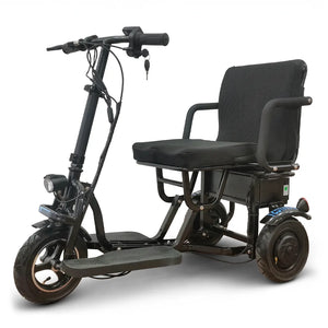 Scooter eléctrico de movilidad y accesibilidad con plegado sencillo para facilitar el almacenamiento dortomedical