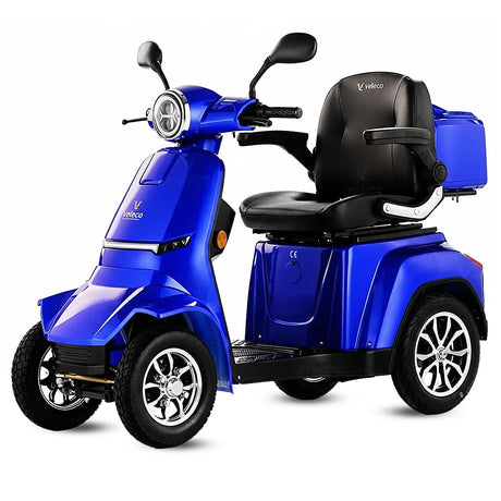 Scooter de movilidad con manillar estilo moto y acelerador a la derecha para un manejo intuitivo de Dortomedical