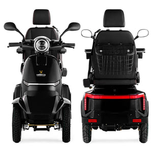 Scooter de movilidad con pantalla digital que muestra el nivel de batería y velocidad de conducción de Dortomedical
