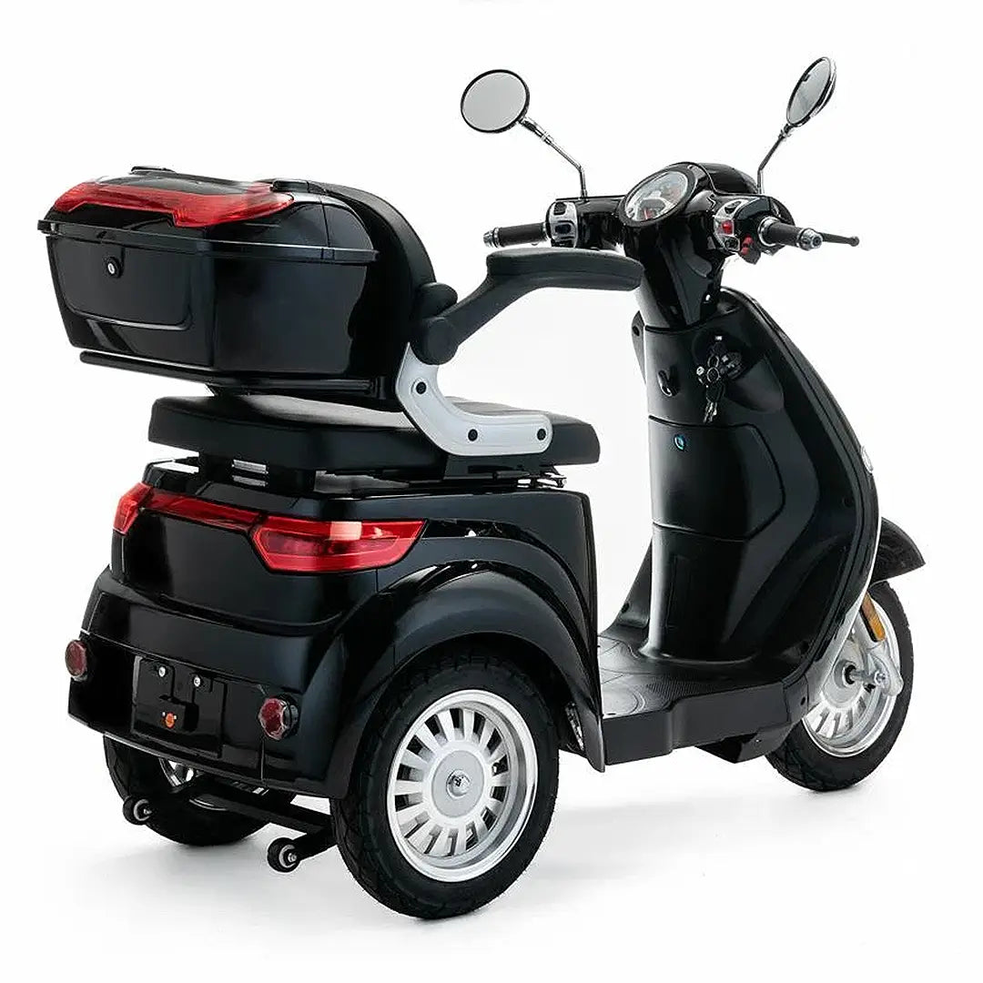 Scooter de movilidad con puerto USB incorporado para cargar el móvil durante el trayecto de Dortomedical