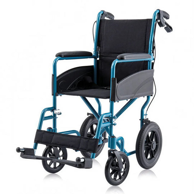 Silla de ruedas ultra estrecha diseñada para facilitar el paso por puertas y pasillos angostos de Dortomedical.