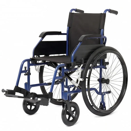 Silla de ruedas de aluminio con chasis ligero de acabado resistente y fácil de limpiar dortomedical