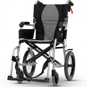 Silla de ruedas Karma Ergo Lite 2 de aluminio ultraligero plegada para fácil transporte dortomedical