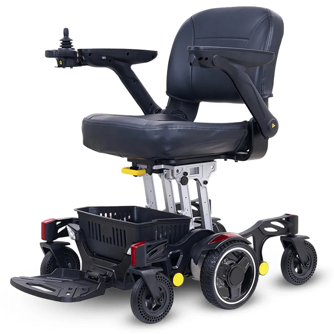 Silla de ruedas eléctrica con tracción central que permite girar sobre sí misma dortomedical