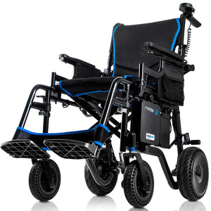 Silla de ruedas de aluminio con motores integrados en las ruedas traseras; diseño ligero que facilita el empuje sin necesidad de kits externos pesados dortomedical