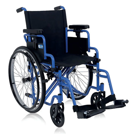 Silla de ruedas con cinchas en los reposapiés para mayor seguridad dortomedical