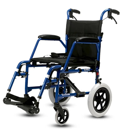 Silla de ruedas plegable con respaldo abatible para un máximo ahorro de espacio dortomedical