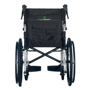 Vista trasera de silla de ruedas plegable con empuñaduras ergonómicas para acompañante y palancas de freno de estacionamiento dortomedical